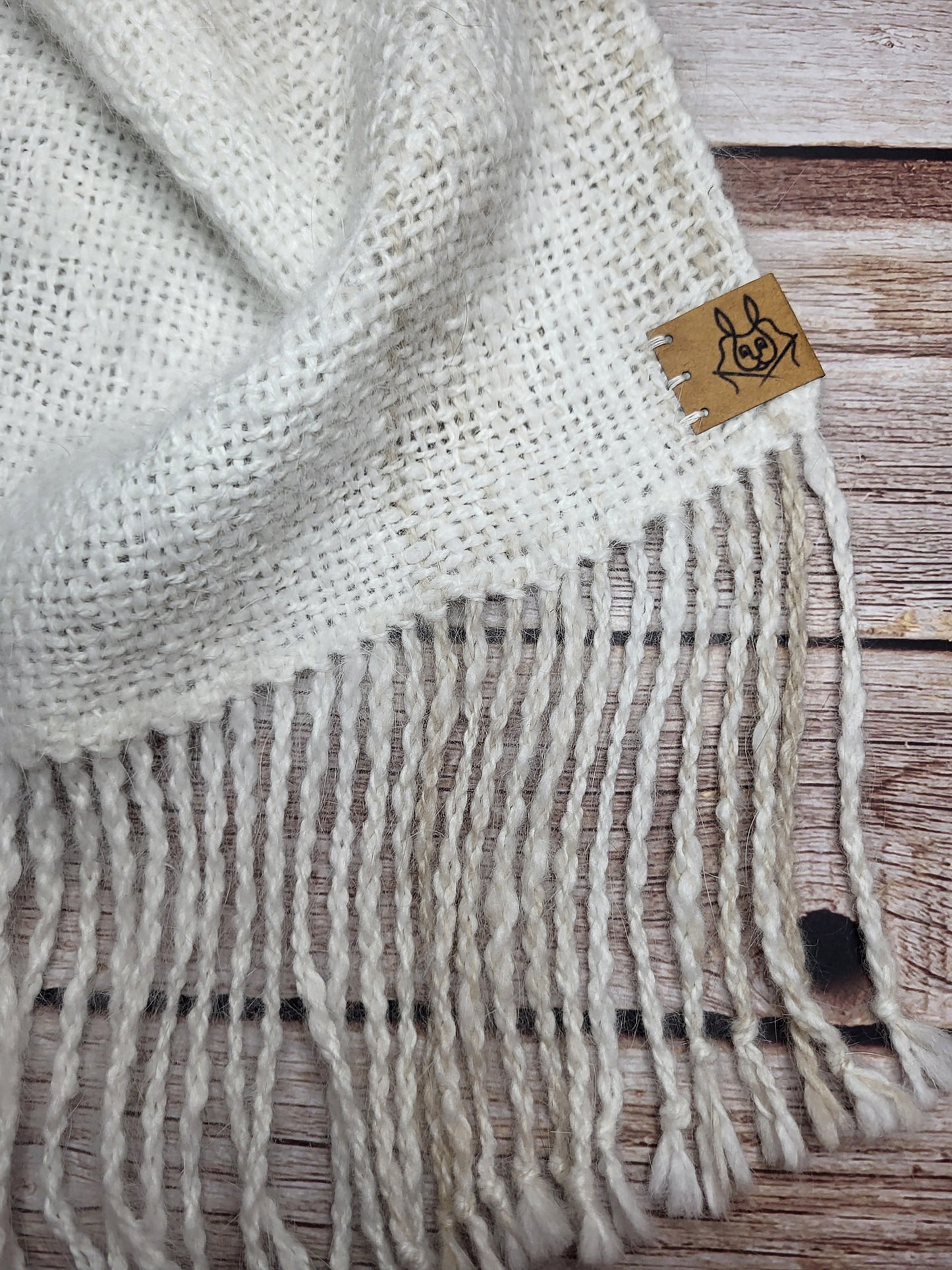 Nærbilde av vevet angoraskjerf