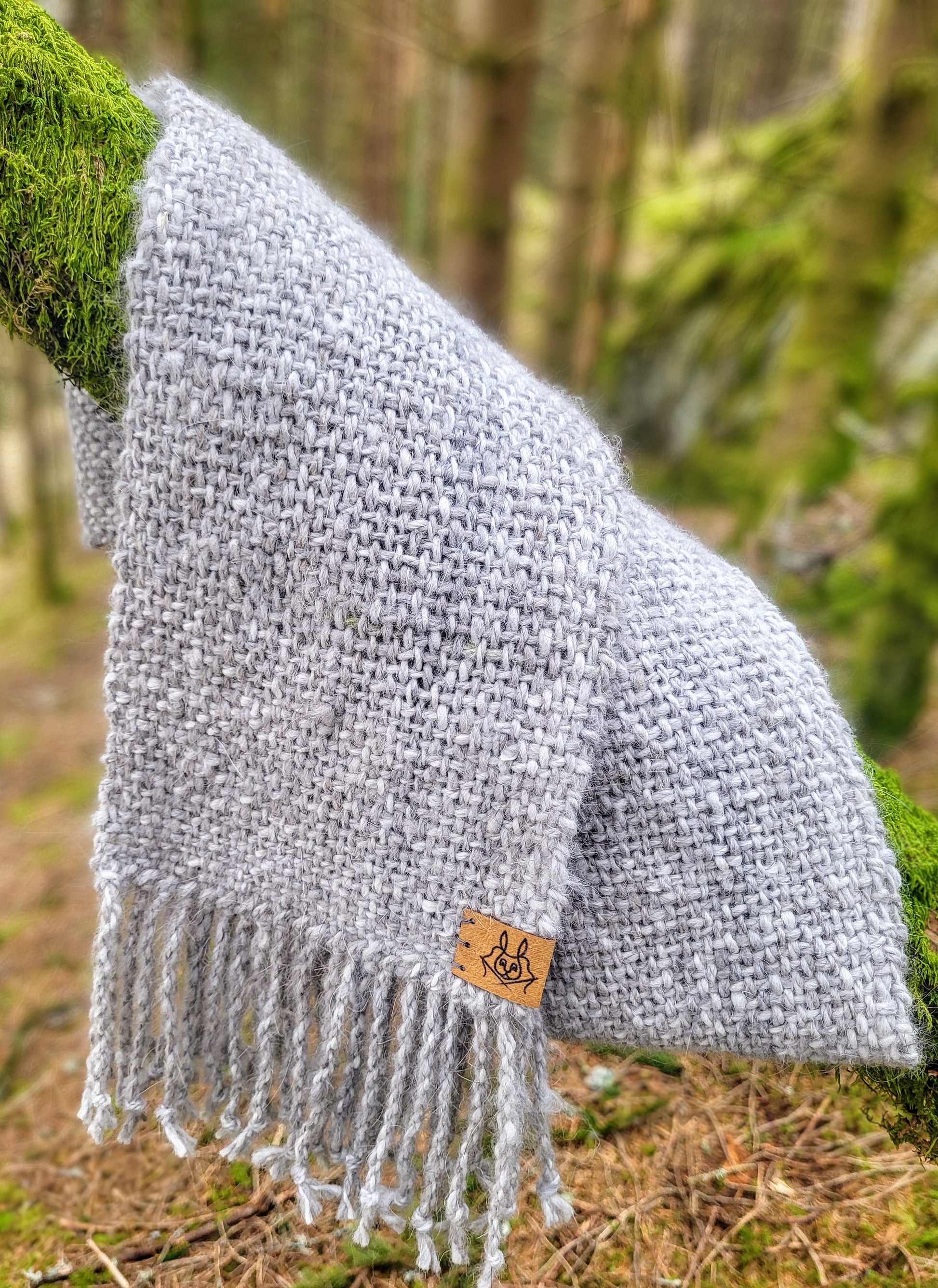 Håndvevet angoraskjerf