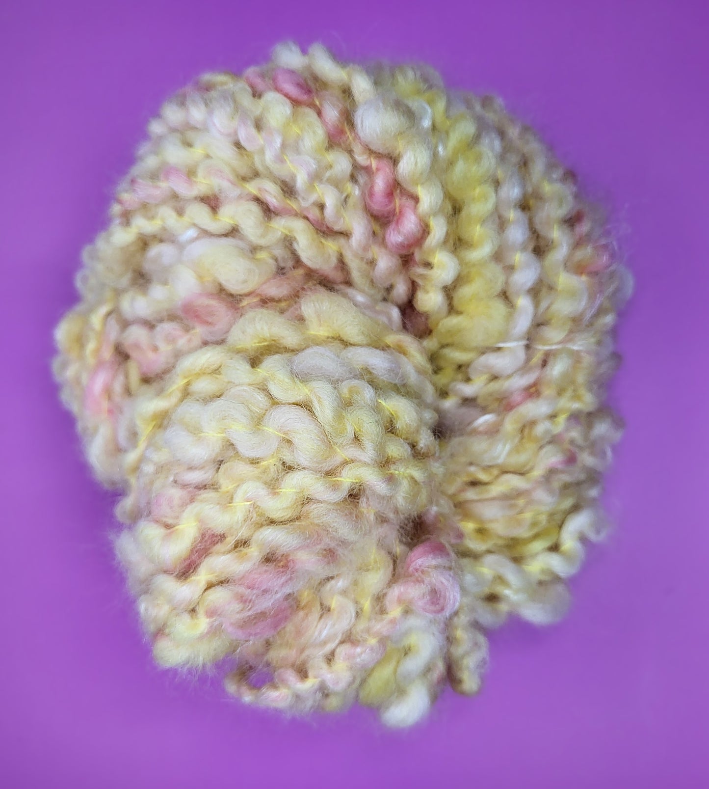 Håndspunnet kunstgarn